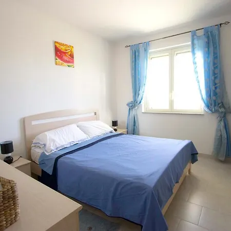 With 2 Bedrooms In With Wonderful Mountain View Shared Pool Furnished Balcony 100 M From The Beach كاولونيا مارينا