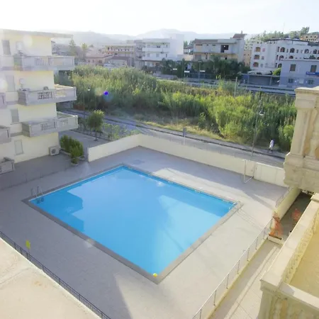 With 2 Bedrooms In With Wonderful Mountain View Shared Pool Furnished Balcony 100 M From The Beach كاولونيا مارينا